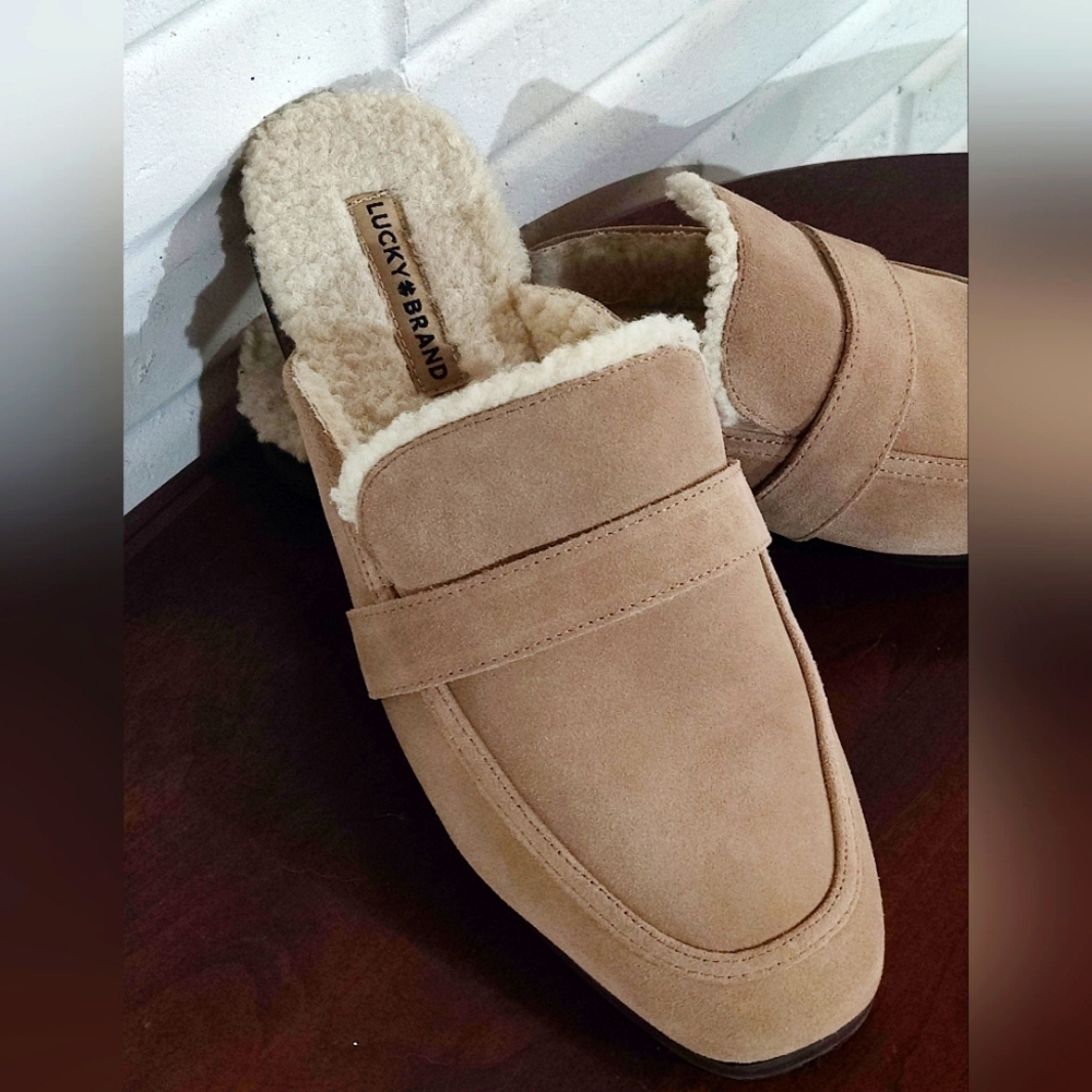 Lucky Brand Slide ons